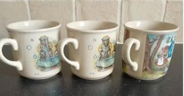 3 mooie nostalgische mokken over beren van Douwe Egberts beschikbaar voor biedingen