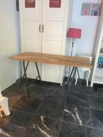 Houten bureau met stalen poten, Ophalen, Zo goed als nieuw