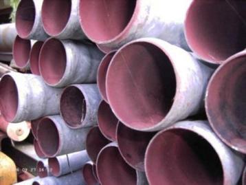 Regenpijpen, zogenaamde Loro pijpen, hemelwaterafvoer beschikbaar voor biedingen