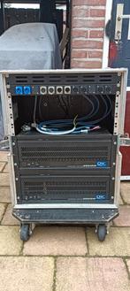 QSC USA1310 Versterkers in Flightcase, Muziek en Instrumenten, Ophalen of Verzenden, Gebruikt, 500 tot 1000 watt, P.A.