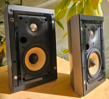 B&W FPM2 Flat Panel Monitoren Zilver,Nautilus tweeter, nwst. beschikbaar voor biedingen