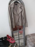 Taupe grijs lams leren zachte leren jas brons studs mt 38 40, Kleding | Dames, Verzenden, Zo goed als nieuw, Maat 38/40 (M), Grijs