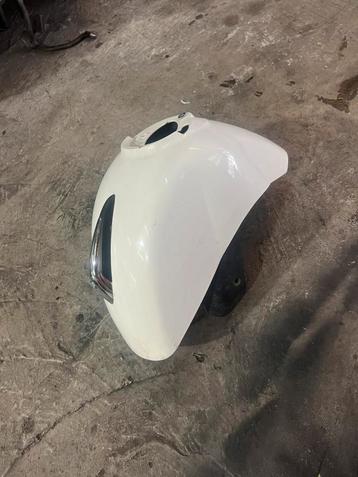 Vespa gts spatbord beschikbaar voor biedingen