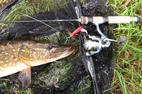 Serie U Ultra Light Baars / Snoek streamertjes, Watersport en Boten, Hengelsport | Roofvissen, Nieuw, Complete set, Ophalen