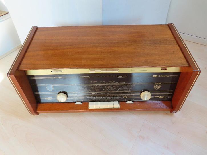 Philips B6X43A/01 buizenradio met stereo FM, Antiek en Kunst, Antiek | Tv's en Audio, Ophalen