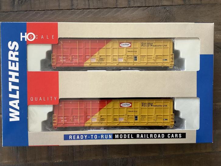 Walthers USA, thrall door box car “Canfor” 2-pack HO, Canada, Hobby en Vrije tijd, Modeltreinen | H0, Nieuw, Wagon, Gelijkstroom