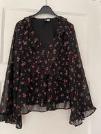 Schattige zwarte  blouse   roosjes en ruches hals/mouw M, Maat 38/40 (M), H&M, Zwart, Ophalen of Verzenden