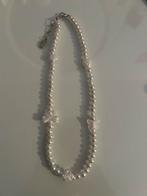 Witte kralen ketting met bedels, Sieraden, Tassen en Uiterlijk, Kettingen, Met hanger, Kunststof, Verzenden, Wit