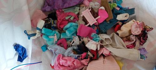 Kleding barbie, Kinderen en Baby's, Speelgoed | Poppen, Zo goed als nieuw, Barbie, Ophalen of Verzenden