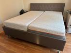Tweepersoonsbed 180x200 met elektrische lattenbodem, Ophalen, Zo goed als nieuw, Tweepersoons, 180 cm