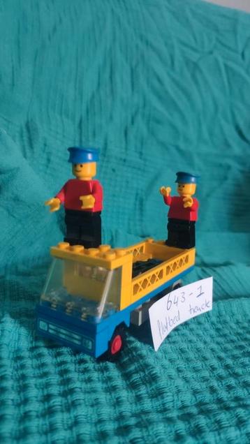Lego 9 sets divers jaren 70 beschikbaar voor biedingen