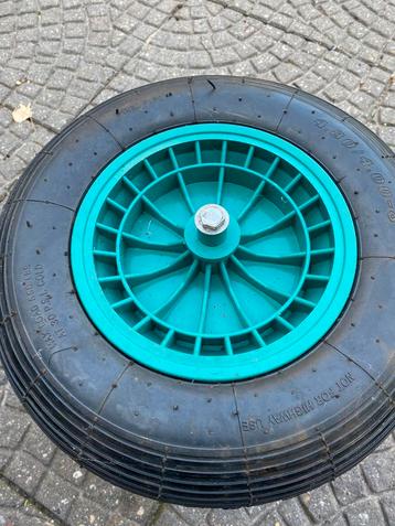 Kruiwagenwiel 4/80x4.00x8 de band is met velg is goed beschikbaar voor biedingen