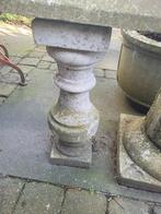 2 betonnen sierlijke pilaren met balustrade foto 1 en 2, Antiek en Kunst, Ophalen