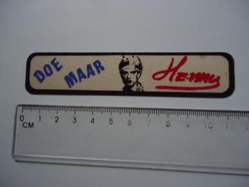 sticker oud DOE MAAR Henny Vrienten linnen pop popmuziek ban beschikbaar voor biedingen