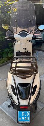 Vespa sprint 4T, Fietsen en Brommers, Scooters | Vespa, Ophalen of Verzenden, Zo goed als nieuw, Maximaal 25 km/u