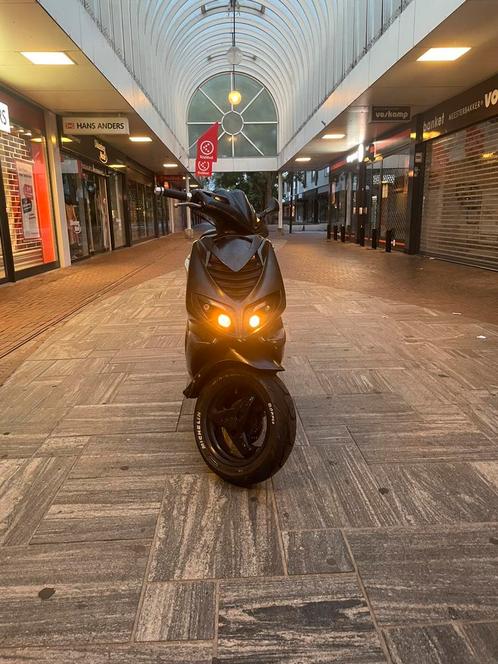 Speedfight 2 2 t 70 cc, Fietsen en Brommers, Scooters | Peugeot, Zo goed als nieuw, Speedfight, Ophalen