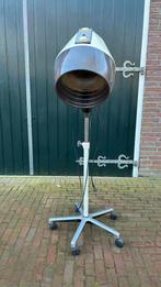 2 kappersstoelen, harenwasbak en droogkap, Ophalen, Gebruikt