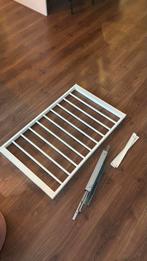 Witte uittrekbare broekhouder, Zo goed als nieuw, Minder dan 100 cm, Met hangruimte, 50 tot 75 cm