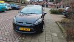 Ford Fiësta 1.25 44KW 3DR 2010 Zwart, Auto's, Voorwielaandrijving, Stof, Elektrische ramen, 4 cilinders