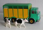 Dinky Toys nr. 577 Bétaillère BERLIET GAK veewagen + koeien, Dinky Toys, Gebruikt, Ophalen of Verzenden, Bus of Vrachtwagen