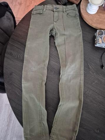 Jongens groene jeans broek maat 146 beschikbaar voor biedingen