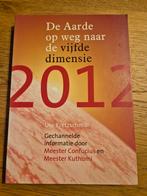 2012 De aarde op weg naar de vijfde dimensie, Achtergrond en Informatie, Spiritualiteit algemeen, Ophalen of Verzenden, Zo goed als nieuw
