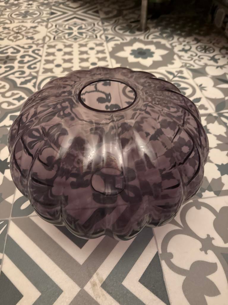 Splitvaas Gunnel Sahlin - Amethist Rookkleurig, Overige kleuren, Ophalen of Verzenden, Minder dan 50 cm, Glas