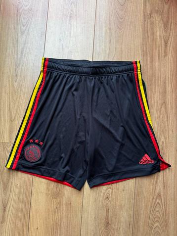 Ajax Voetbalbroekje Bob Marley Limited Edition - Maat L beschikbaar voor biedingen