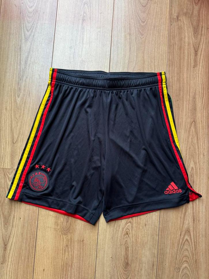 Ajax Voetbalbroekje Bob Marley Limited Edition - Maat L, Kleding | Heren, Sportkleding, Zo goed als nieuw, Voetbal, Maat 52/54 (L)