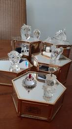 Mooie kubussen om swarovski op te zetten, Verzamelen, Swarovski, Ophalen of Verzenden, Zo goed als nieuw