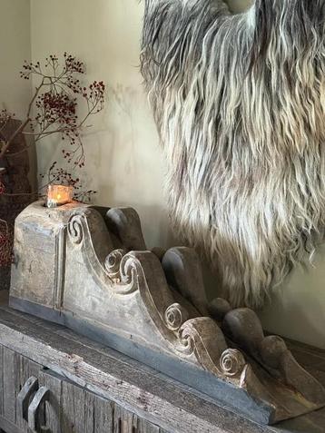 Ornament, authentiek en groot! beschikbaar voor biedingen