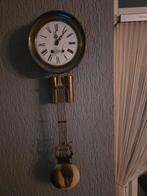 Oude klok, Huis en Inrichting, Woonaccessoires | Klokken, Ophalen of Verzenden, Wandklok