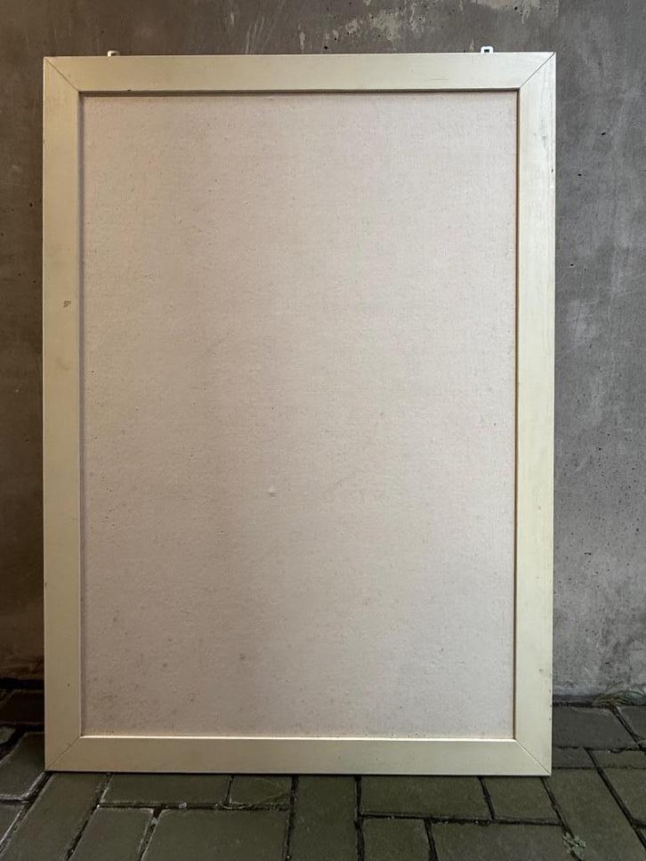 prikbord groot in houten lijst, Huis en Inrichting, Woonaccessoires | Memoborden, Gebruikt, Prikbord, Ophalen