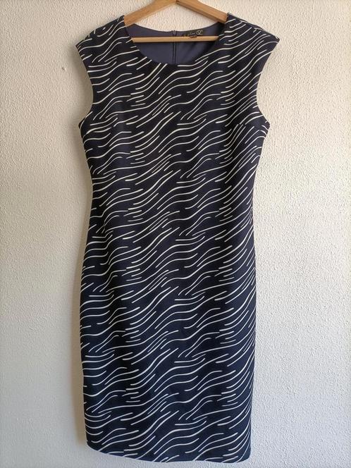Jurkje donkerblauw met witte strepen Smashed Lemon L, Kleding | Dames, Jurken, Gedragen, Maat 38/40 (M), Blauw, Knielengte, Ophalen