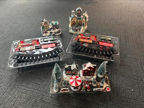 Kersttrein met miniaturen, Diversen, Kerst, Nieuw, Ophalen of Verzenden