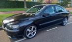 Volvo S60 2.5 T 2003 Zwart / R velgen / Trekhaak/ Nieuwe APK, Voorwielaandrijving, Zwart, S60, Handgeschakeld