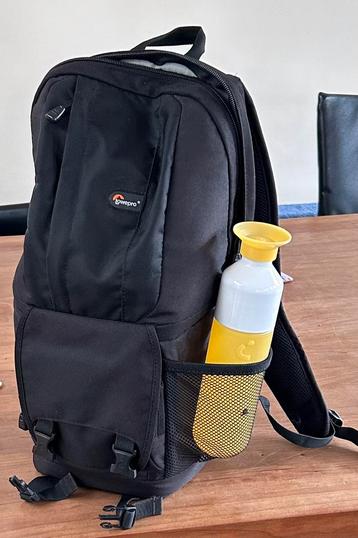 Lowepro fastpack 100