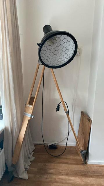 Statief lamp origineel oud beschikbaar voor biedingen
