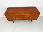 Vintage dressoir van Austinsuite., Huis en Inrichting, Kasten | Dressoirs, Verzenden, Zo goed als nieuw, 25 tot 50 cm, 150 tot 200 cm