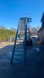 Stalen trap, Doe-het-zelf en Verbouw, Ladders en Trappen, Ophalen, Zo goed als nieuw, 2 tot 4 meter