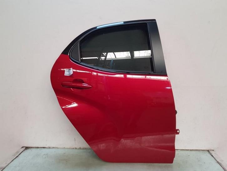 Portier Rechts Achter Yaris IV (P21/PA1/PH1) 2023, Auto-onderdelen, Carrosserie en Plaatwerk, Toyota, Gebruikt