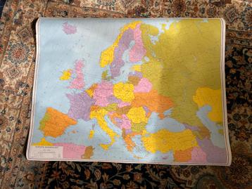 Oude Europa Wandkaart vintage 1995 beschikbaar voor biedingen