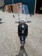 Iva scooter in nieuwstaat., Fietsen en Brommers, Snorfietsen en Snorscooters, Ophalen, Gebruikt, Benzine, Overige merken