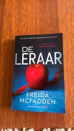Freida McFadden - De Leraar, Ophalen of Verzenden, Zo goed als nieuw, Freida McFadden, Nederland