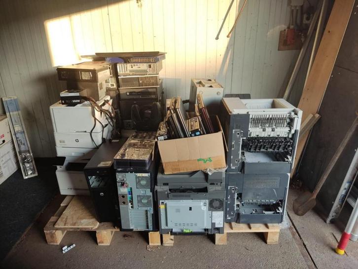 Gevraagd, Computers en Software, Desktop Pc's, Onbekend, Ophalen of Verzenden