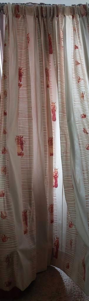 2x Vintage Gordijnen met jaren 80 print incl. gordijnhaakjes, Huis en Inrichting, Stoffering | Gordijnen en Lamellen, Zo goed als nieuw