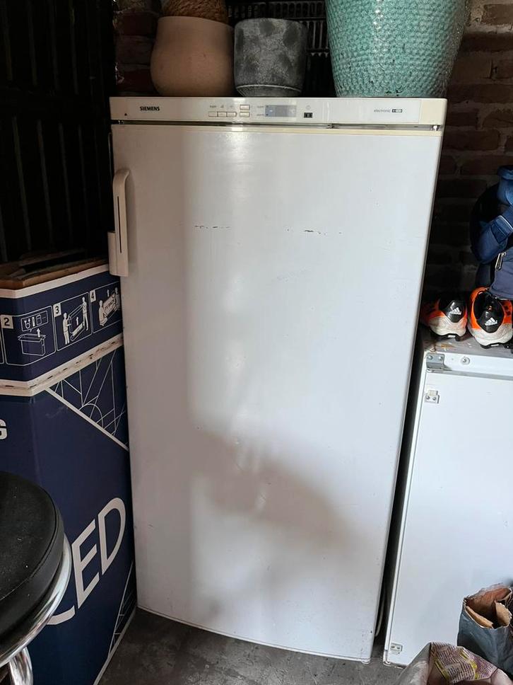 Vriezer slecht tot niet werkend, Witgoed en Apparatuur, Vriezers en Diepvrieskisten, Gebruikt, Vrijstaand, Vrieskast, 120 tot 140 cm