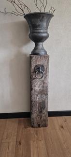 Landelijke Bloempot / Vaas - Stoer sober landelijk, Ophalen, Steen, Zwart, Zo goed als nieuw