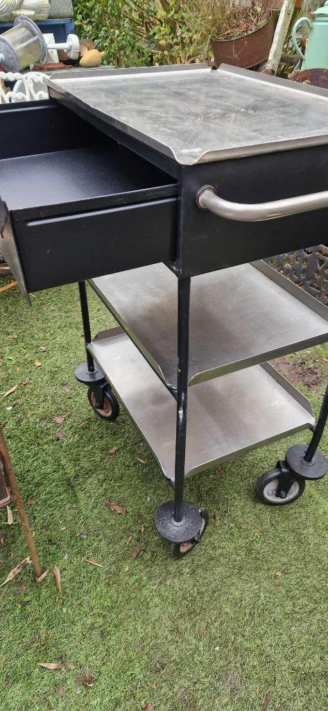 Ziekenhuis trolley gemaakt in Rusland (brocante), Huis en Inrichting, Woonaccessoires | Overige, Gebruikt, Ophalen