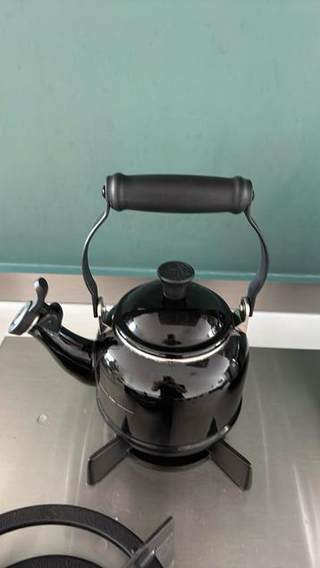 Le Creuset fluitketel beschikbaar voor biedingen